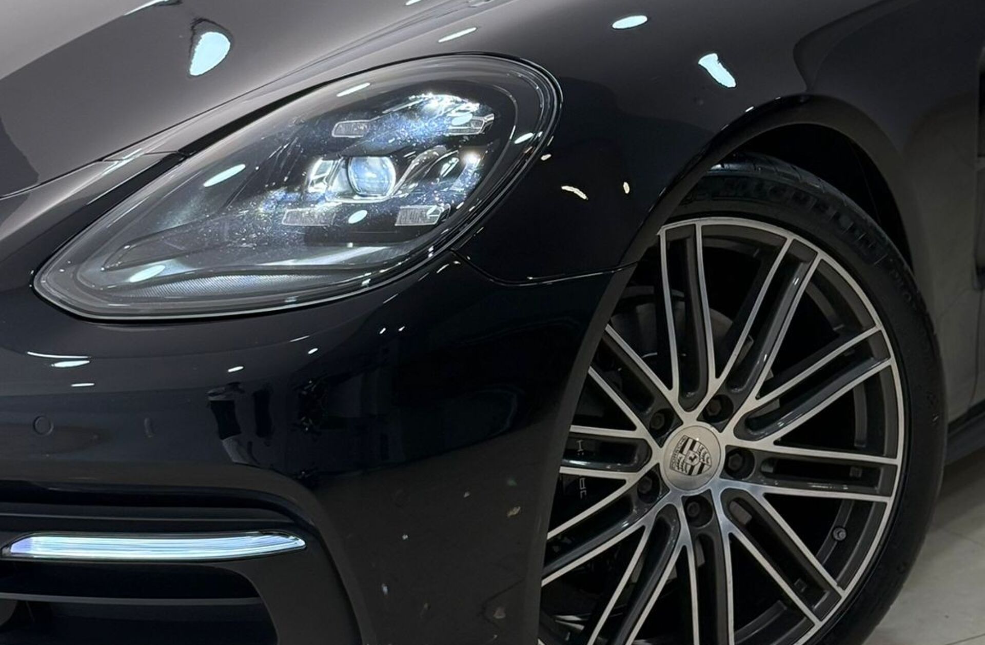 PORSCHE Panamera ST 4