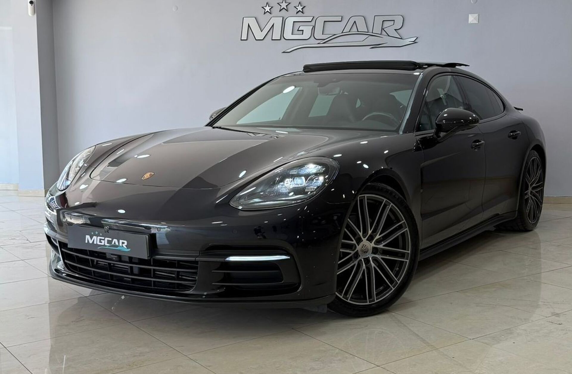 PORSCHE Panamera ST 4