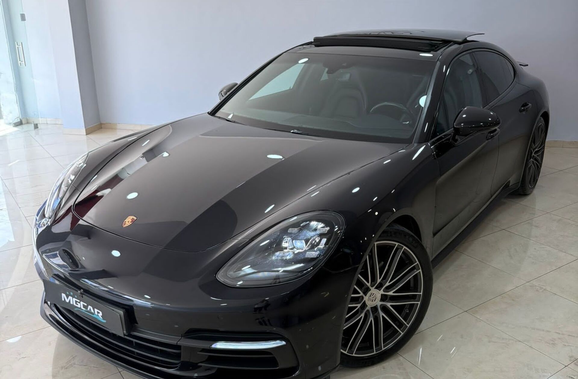 PORSCHE Panamera ST 4