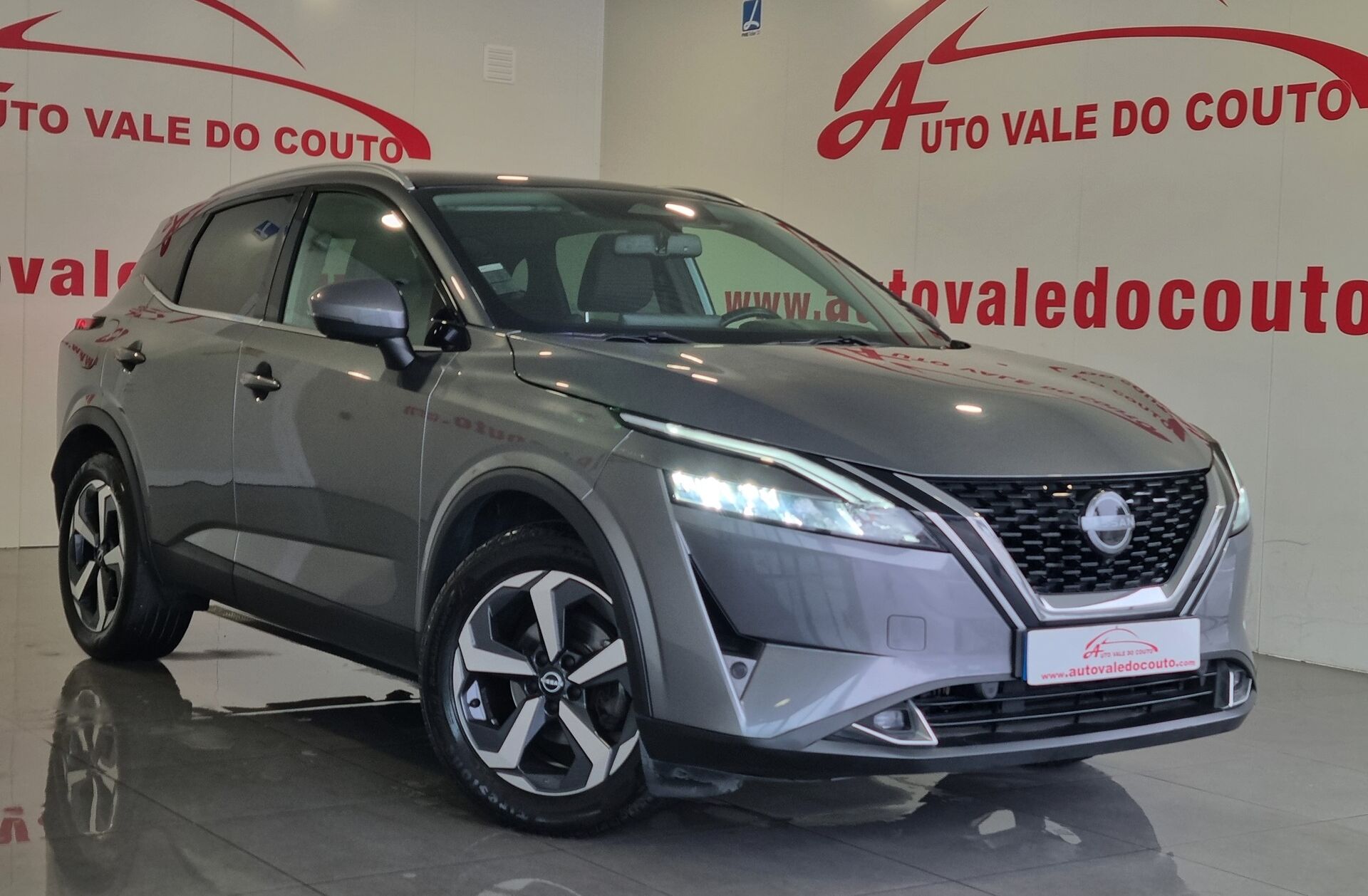 NISSAN Qashqai 1.3 DIG-T N-Connecta Xtronic