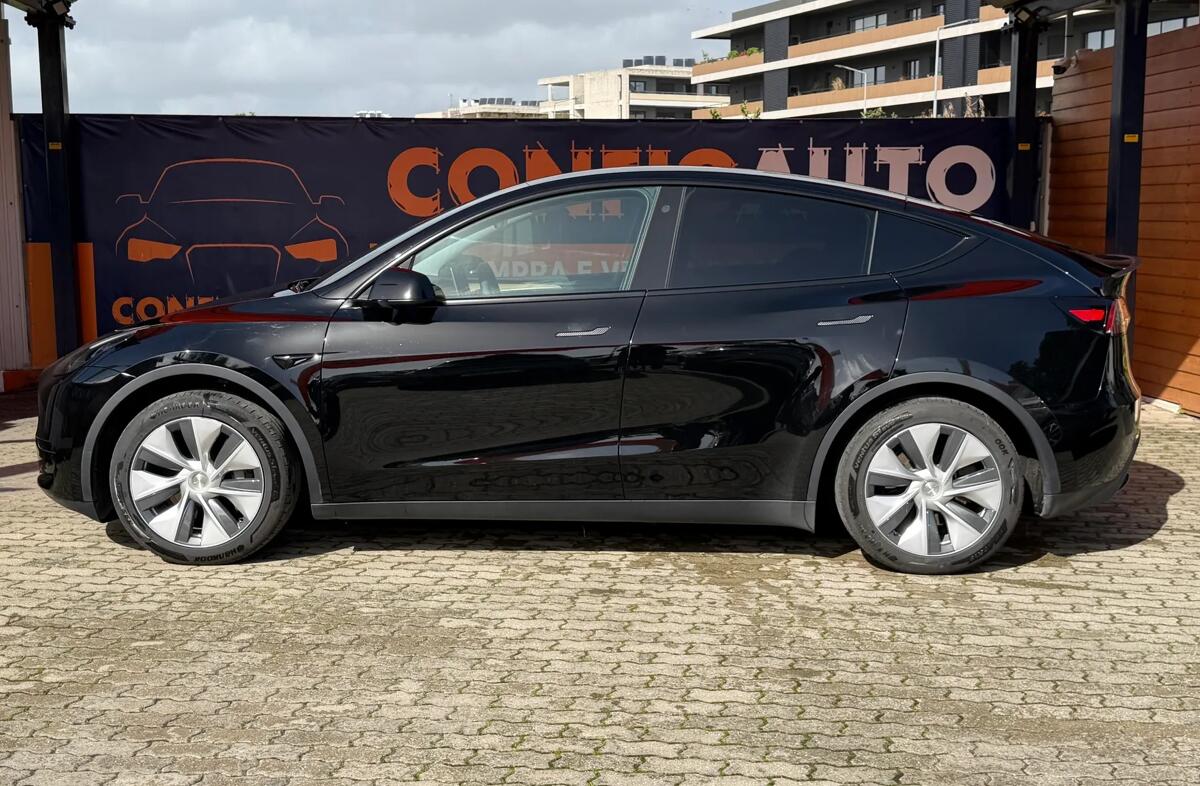 TESLA Model Y Tração Traseira