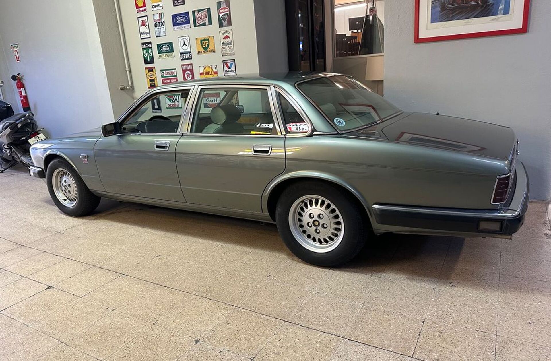 JAGUAR XJ 6 4.0