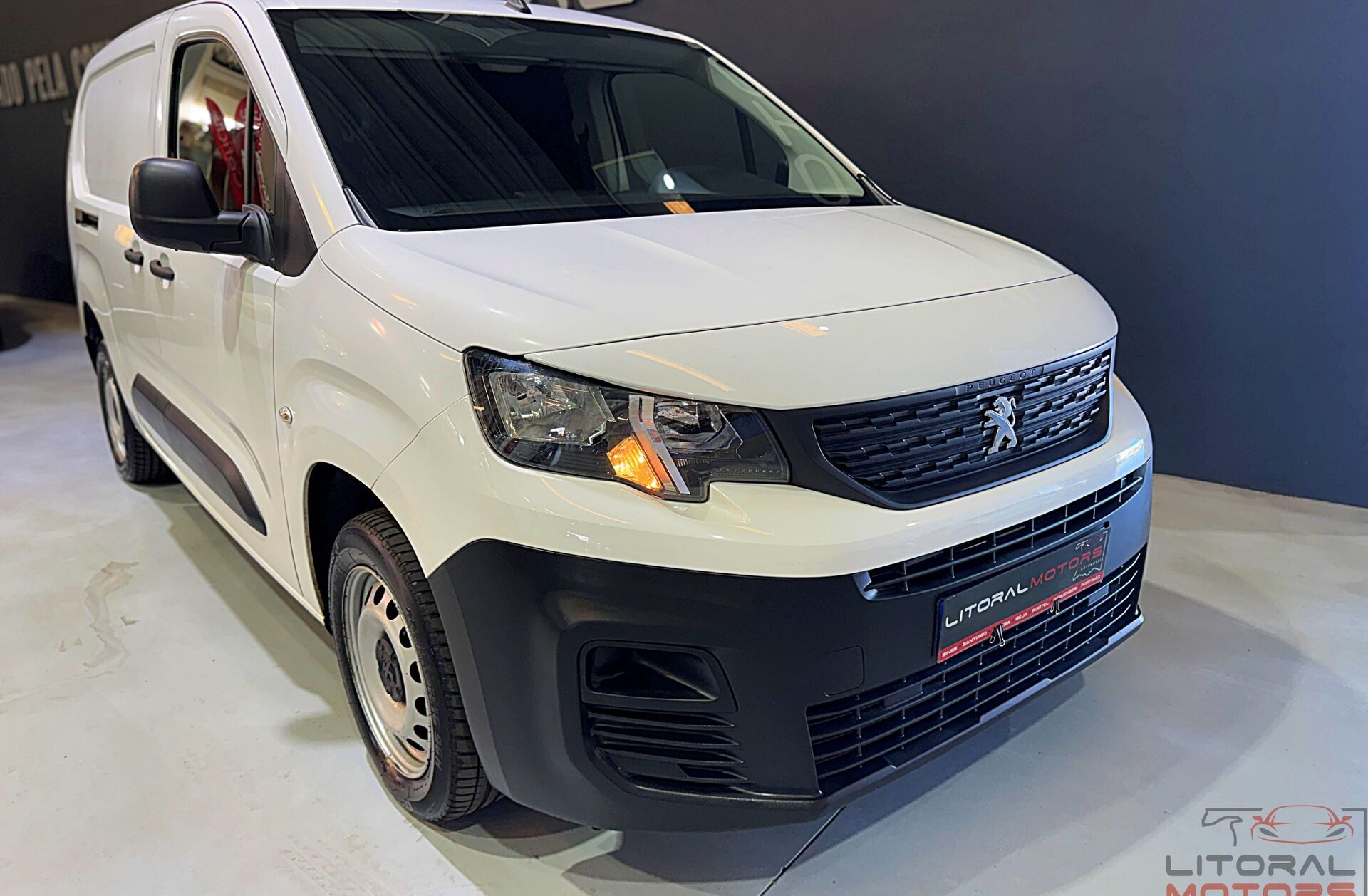 PEUGEOT Partner 1.5 BlueHDi Pro Standard