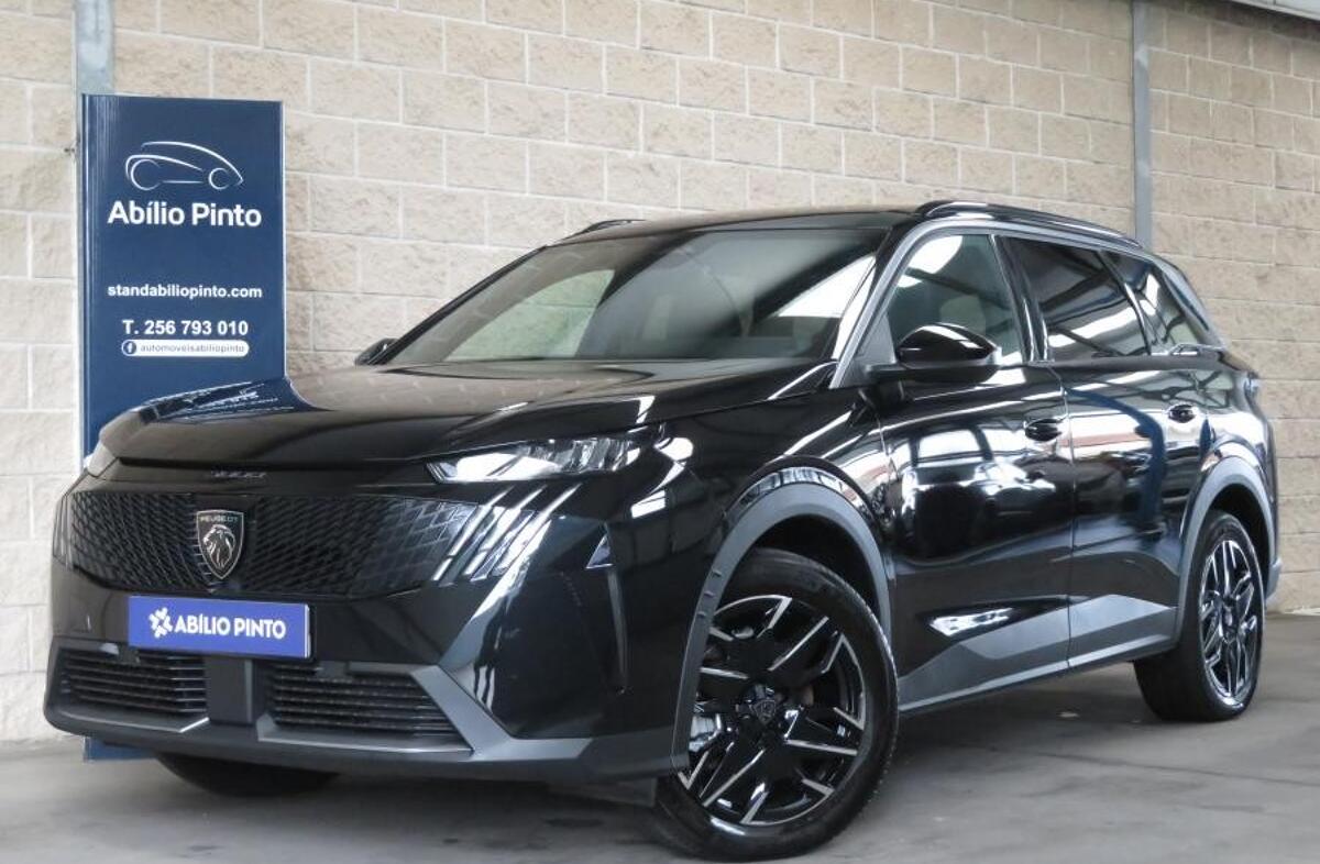 PEUGEOT 5008 1.2 Hybrid Allure e-DCS6