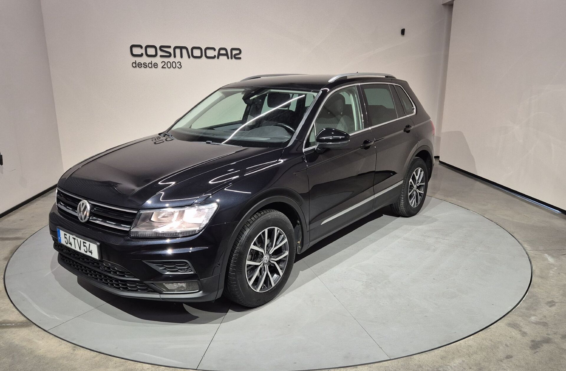 VOLKSWAGEN Tiguan 1.6 TDI Confortline