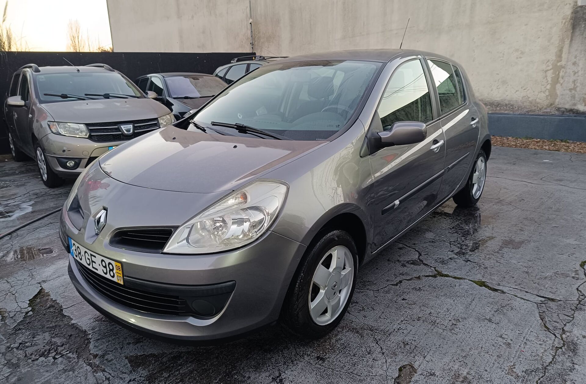 RENAULT Clio 1.2 16V Dynamique S