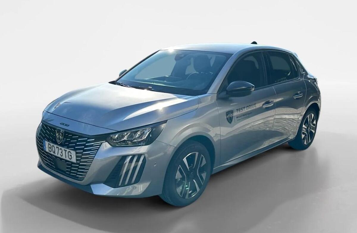 PEUGEOT 208 e- 51 kWh GT