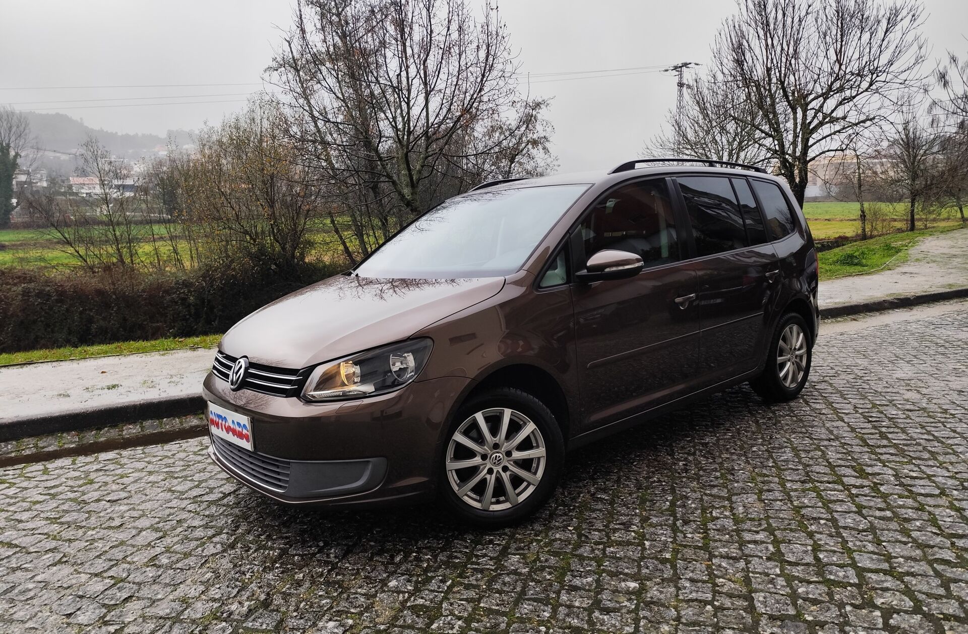 VOLKSWAGEN Touran 2.0 TDi Highline 7L