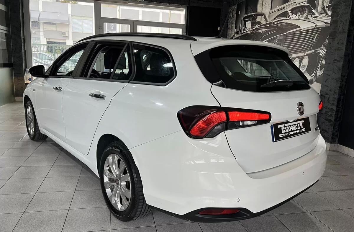 FIAT Tipo 1.3 M-Jet Lounge