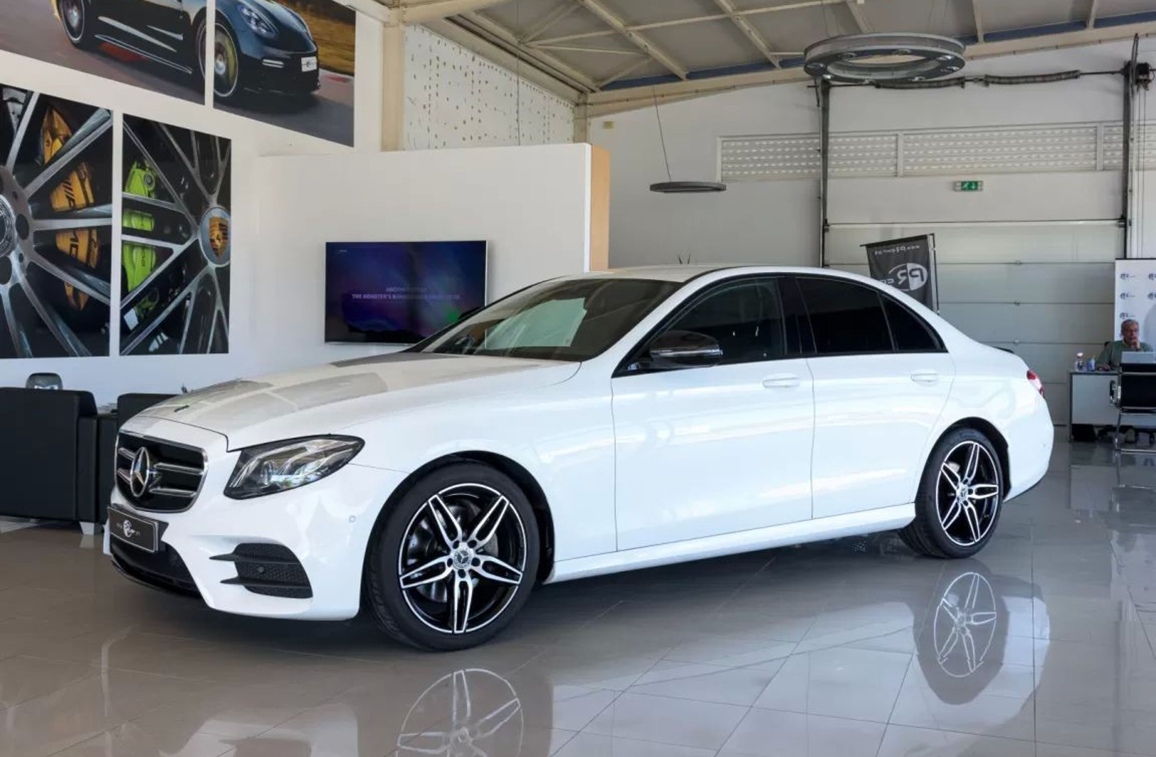 MERCEDES Classe E E 220 d 9G-TRONIC AMG Line