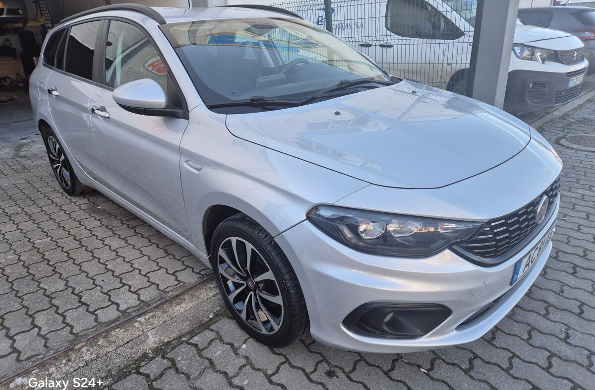 FIAT Tipo 1.3 M-Jet Lounge