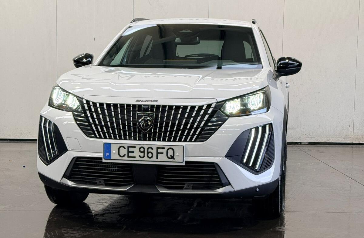 PEUGEOT 2008 1.2 PureTech Allure