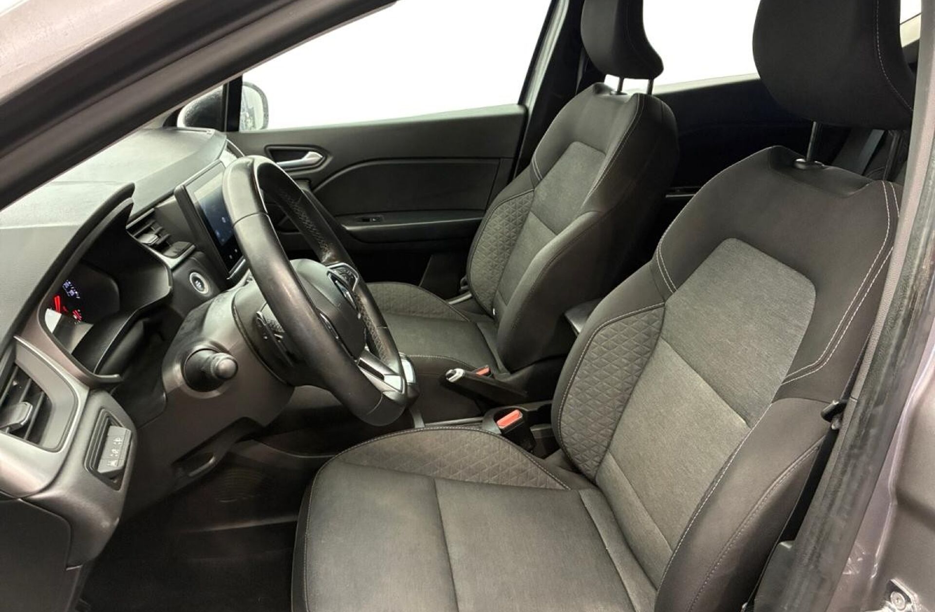 RENAULT Captur 1.3 TCe Intens EDC