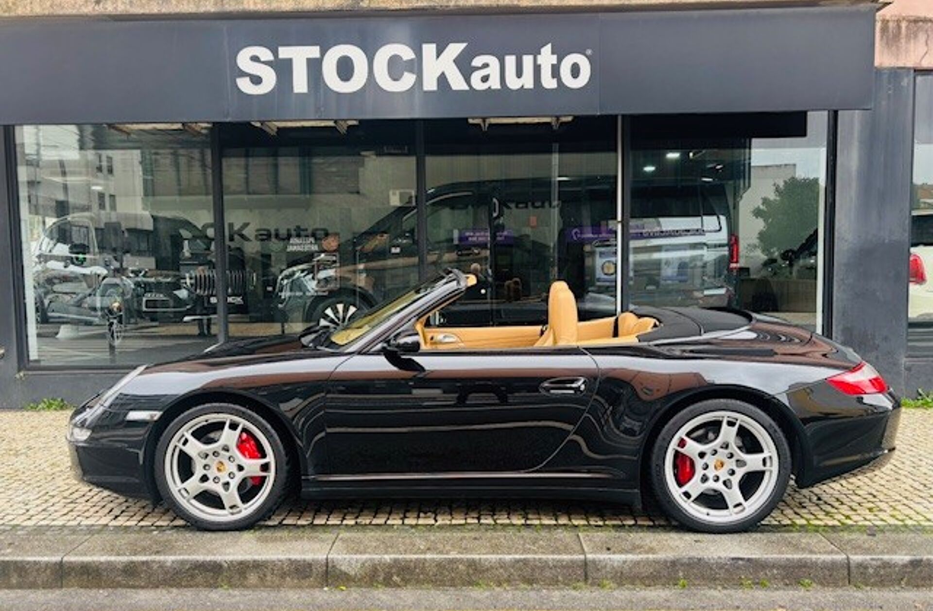 PORSCHE 911 Carrera 4 S