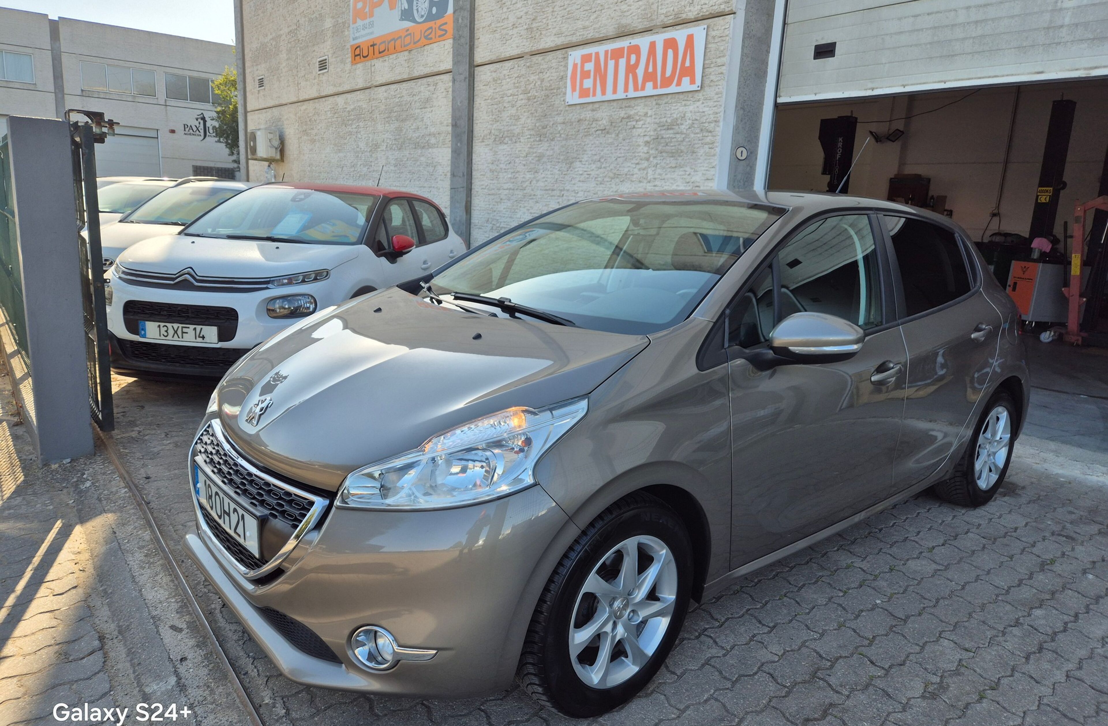 PEUGEOT 208 1.4 HDi Active