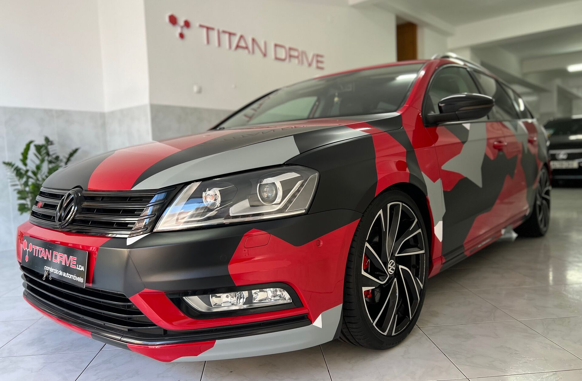 VOLKSWAGEN Passat 2.0 TFSi R-Line Edition Tip.