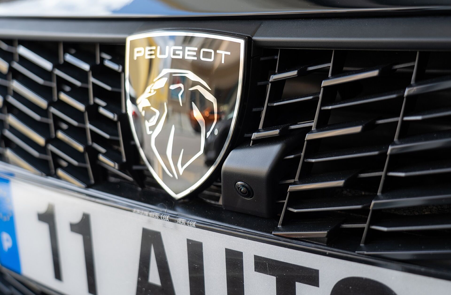 PEUGEOT 208 1.2 PureTech Allure