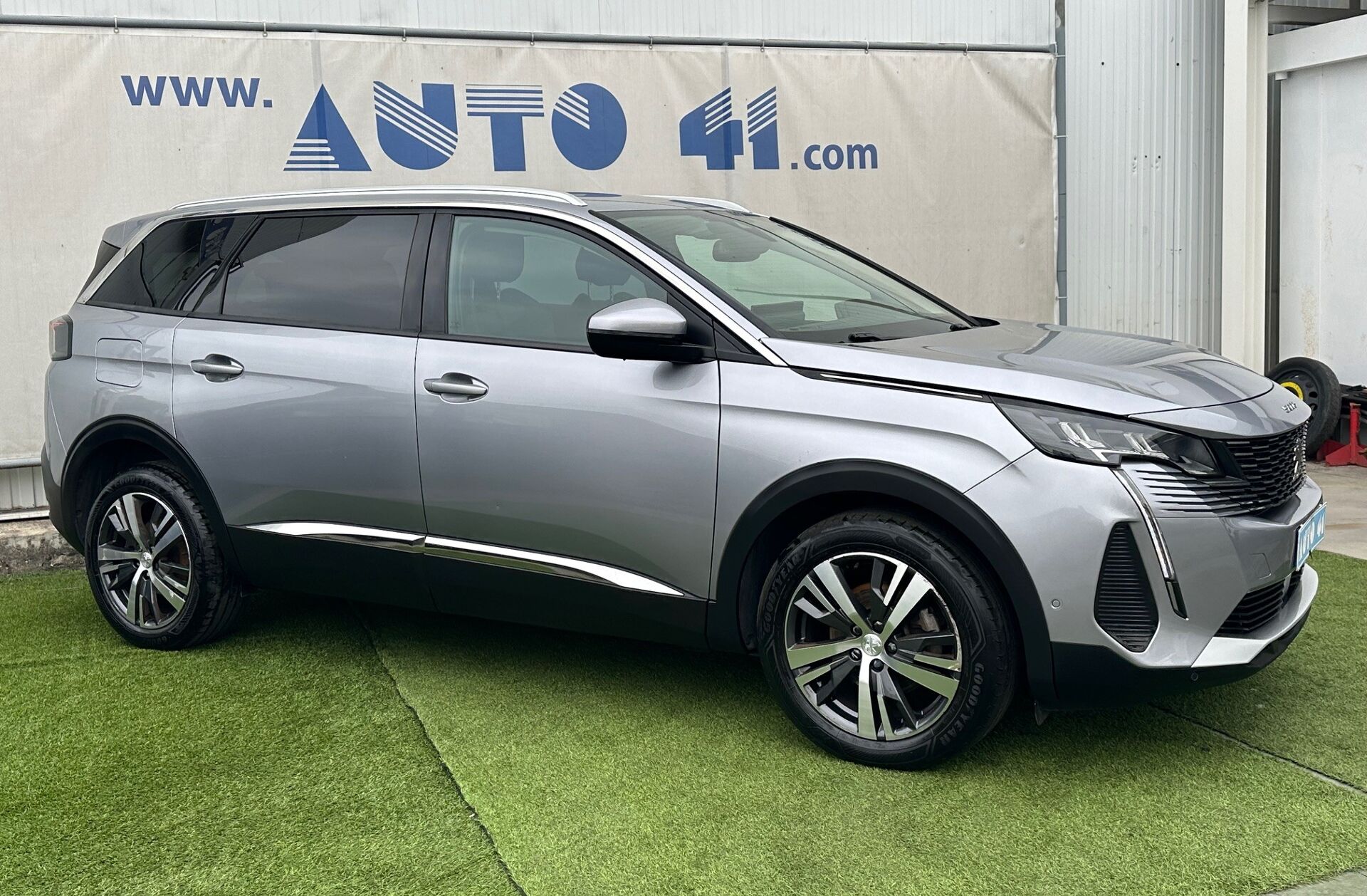 PEUGEOT 5008 1.5 BlueHDi Allure Pack EAT8