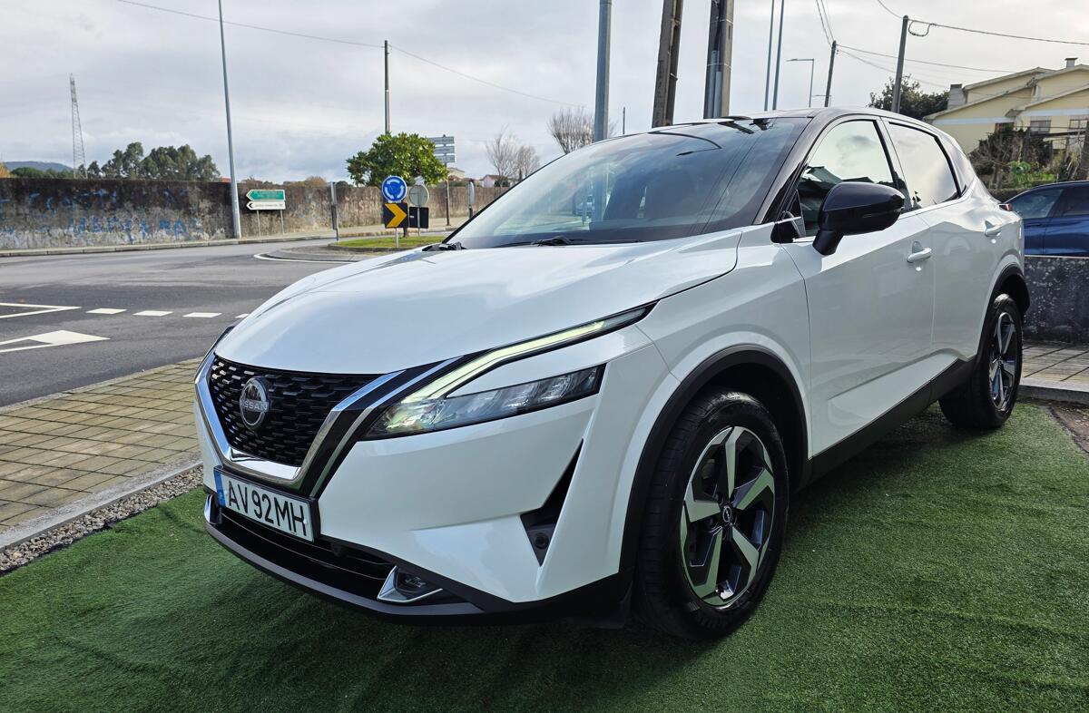 NISSAN Qashqai 1.3 DIG-T N-Connecta