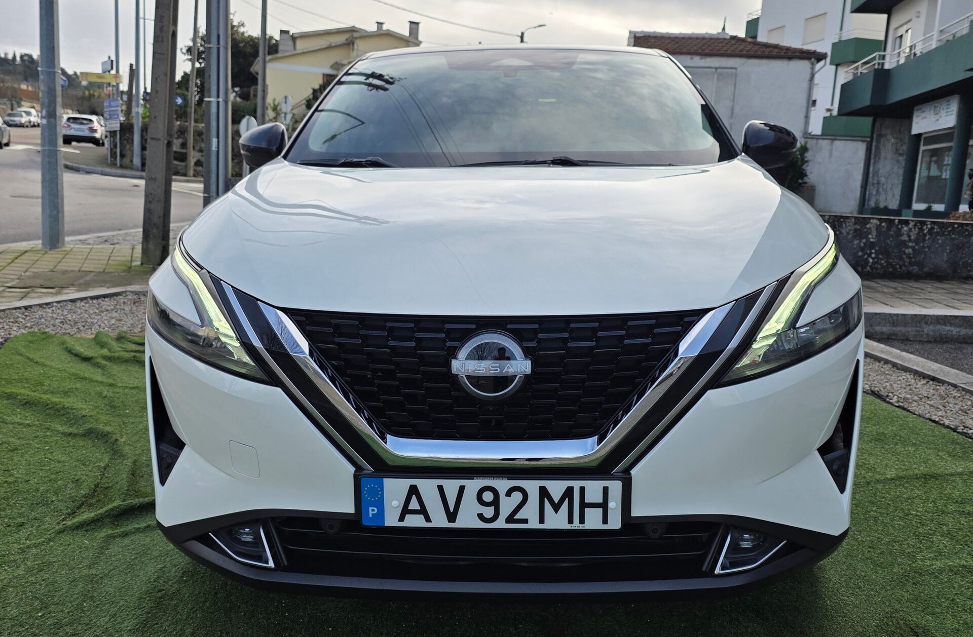 NISSAN Qashqai 1.3 DIG-T N-Connecta