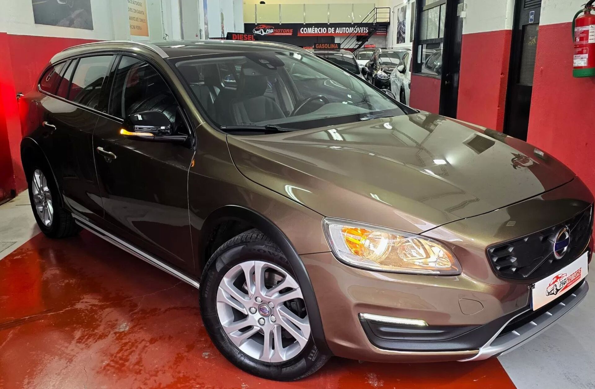 VOLVO V60 2.0 D3 Momentum