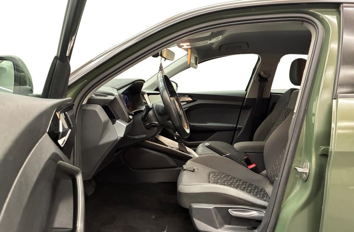 AUDI A1 SB 30 TFSI Advanced S tronic