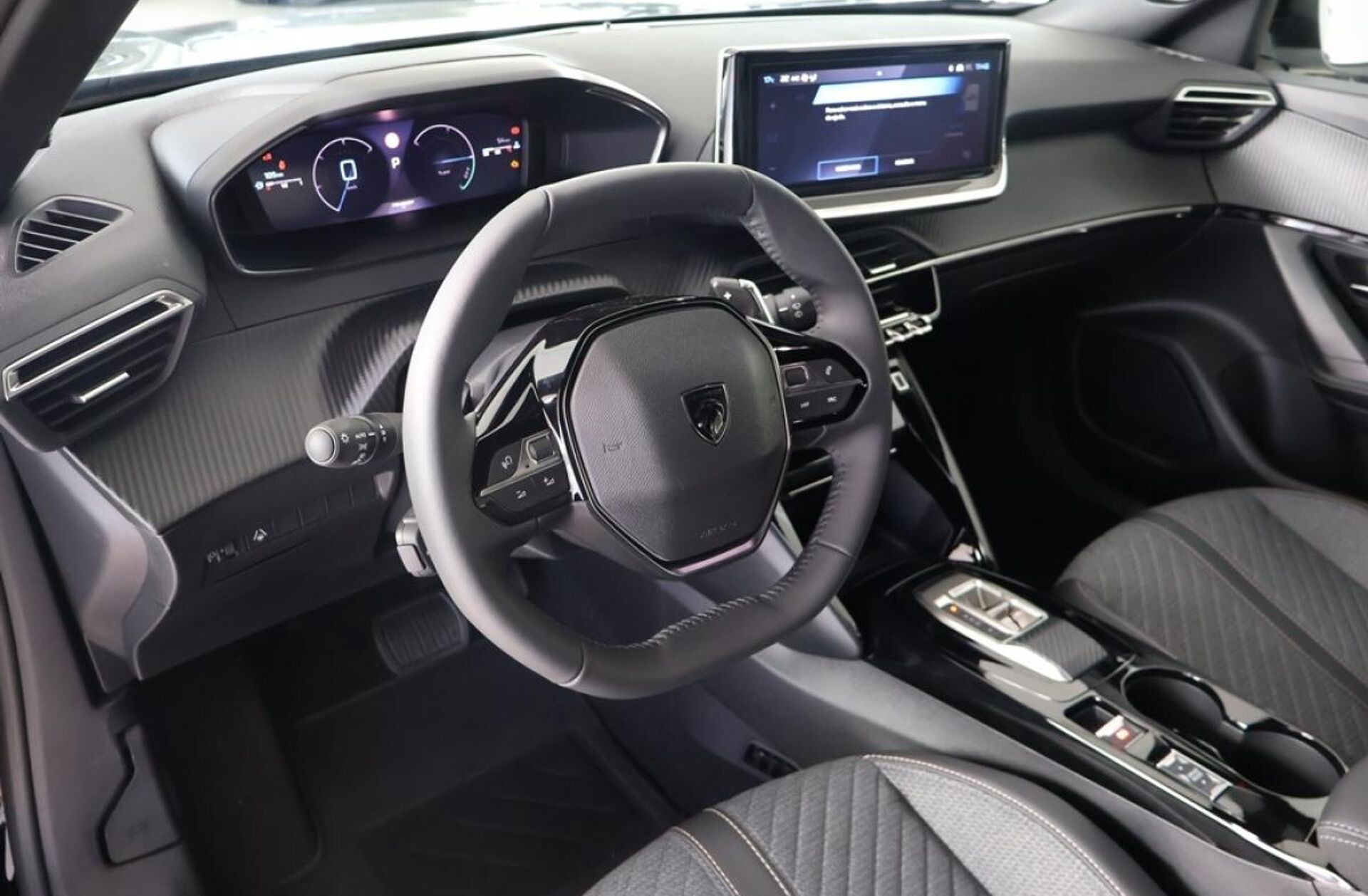 PEUGEOT 2008 1.2 Hybrid Allure e-DCS6