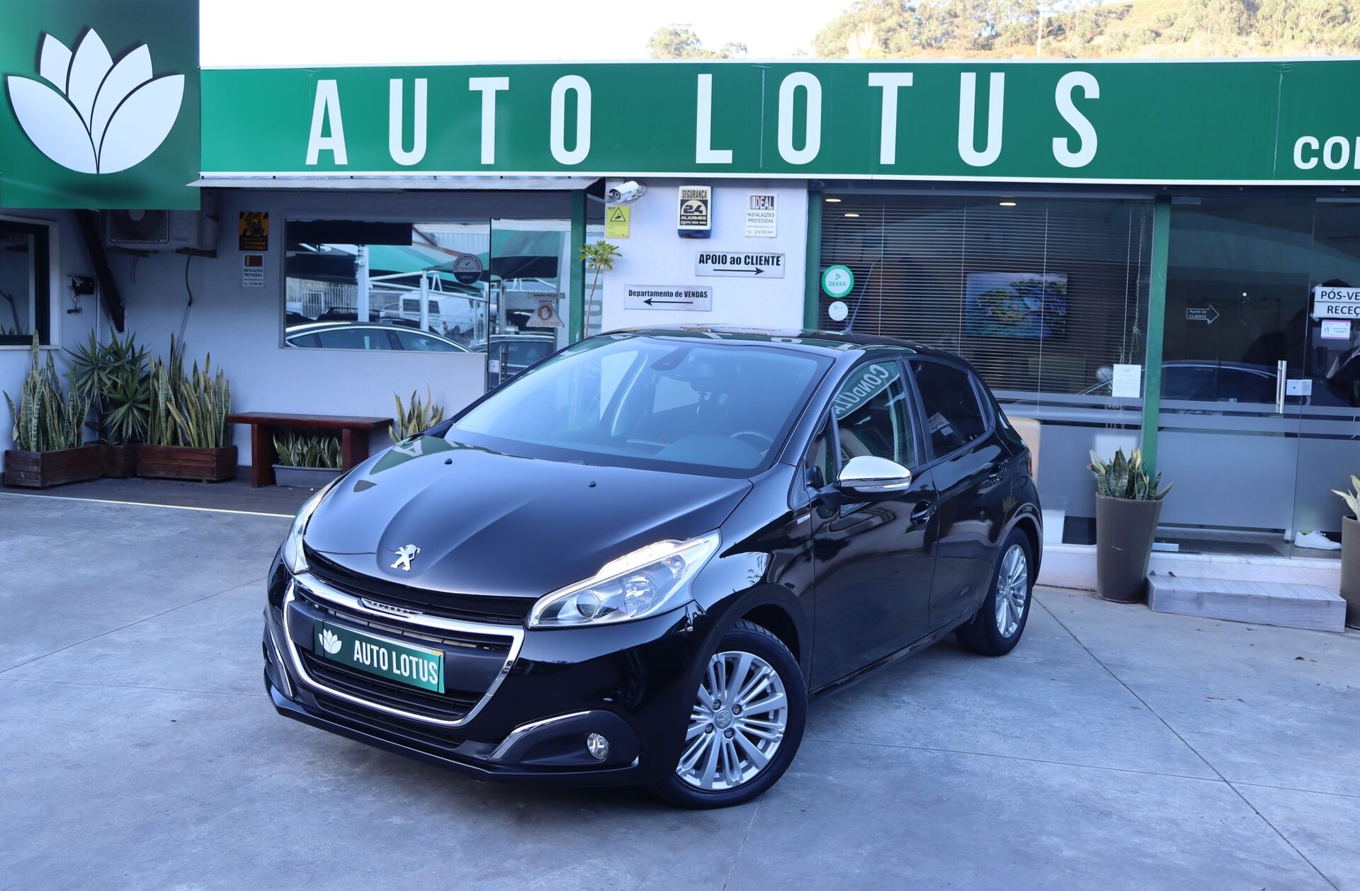PEUGEOT 208 1.2 PureTech Style