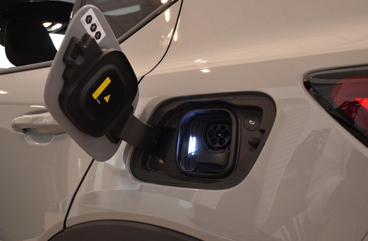 VOLVO EC40 Single Motor Extended Range Core