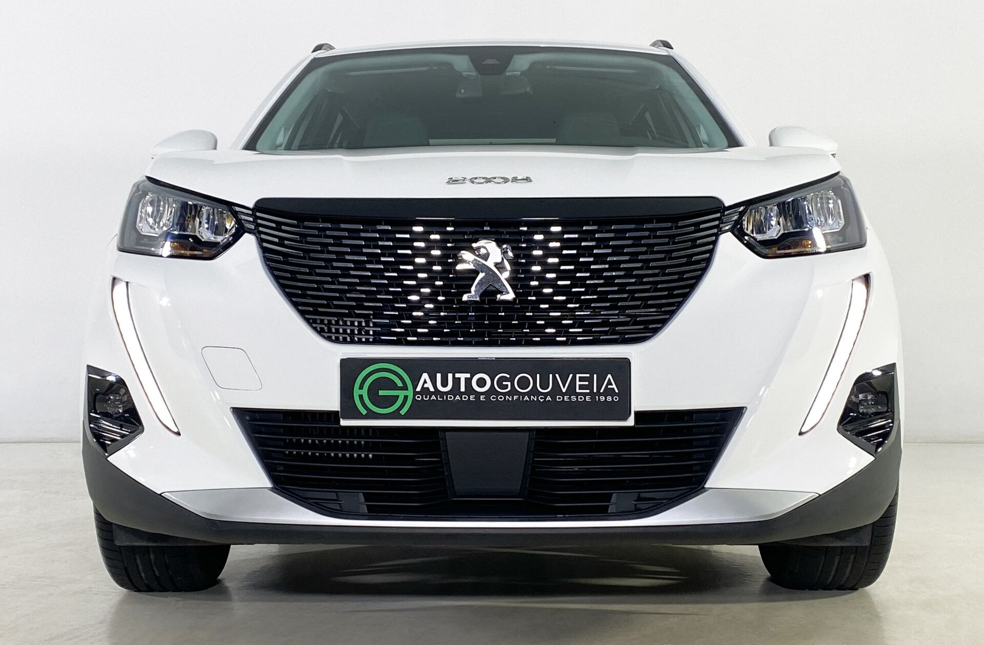 PEUGEOT 2008 1.2 PureTech Allure Pack EAT8