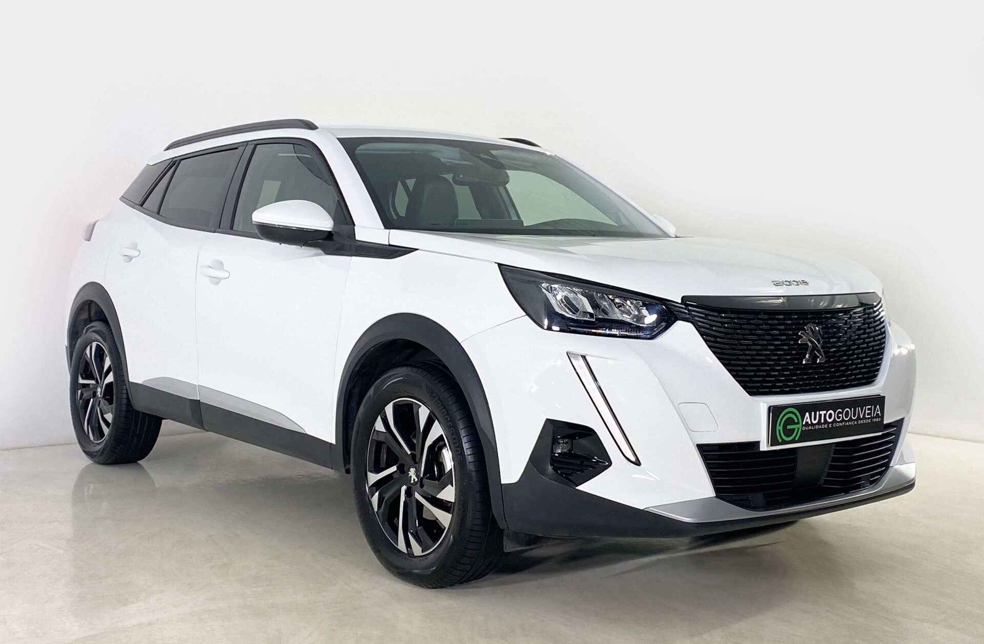 PEUGEOT 2008 1.2 PureTech Allure Pack EAT8