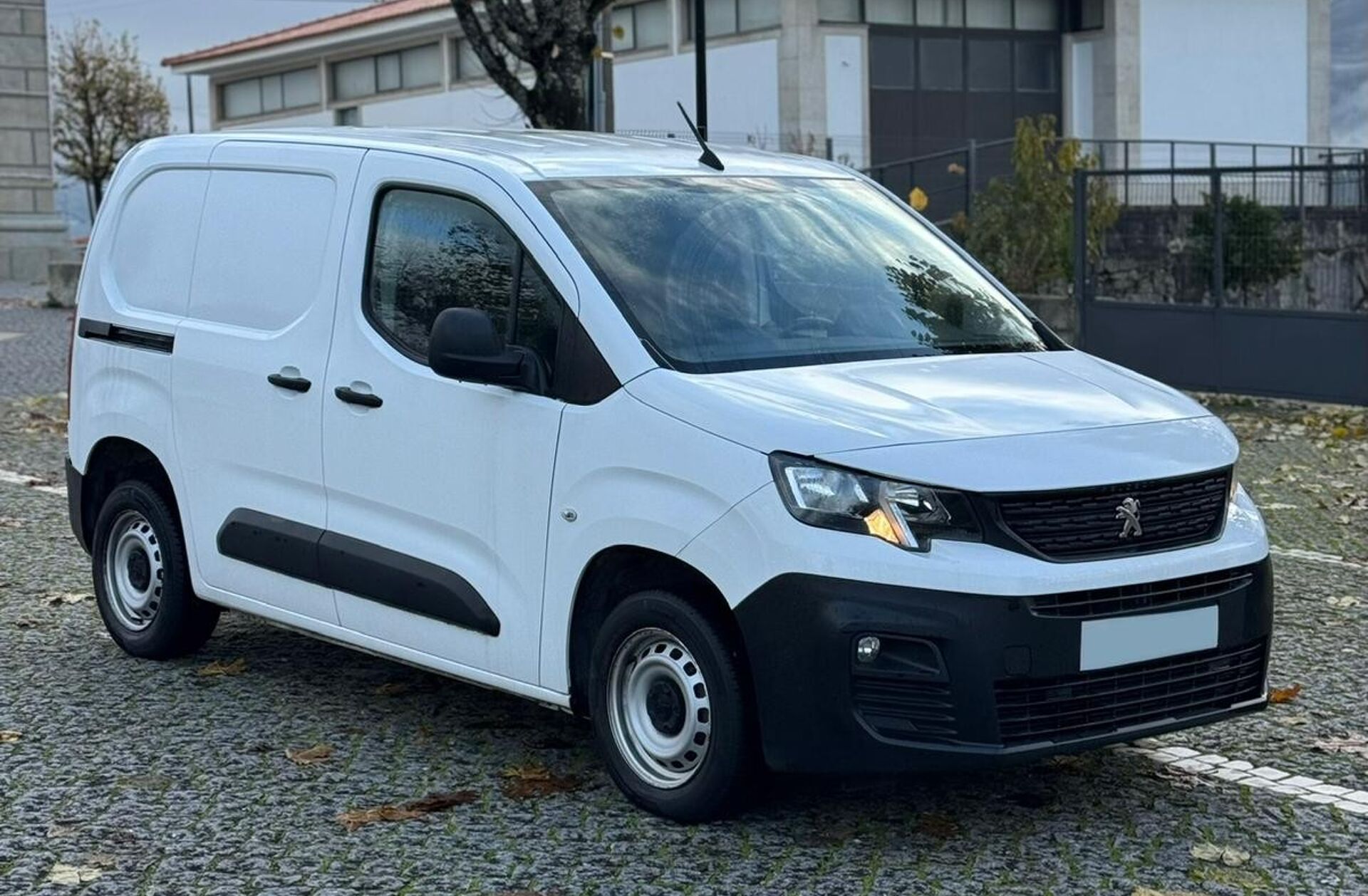 PEUGEOT Partner 1.5 BlueHDi Premium Standard