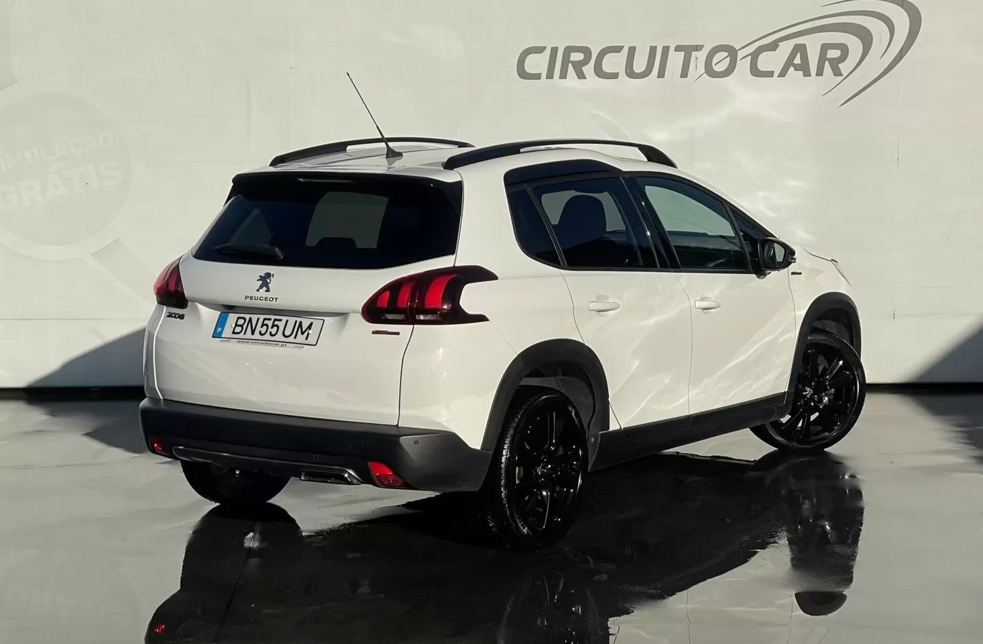 PEUGEOT 2008 1.2 PureTech GT Line