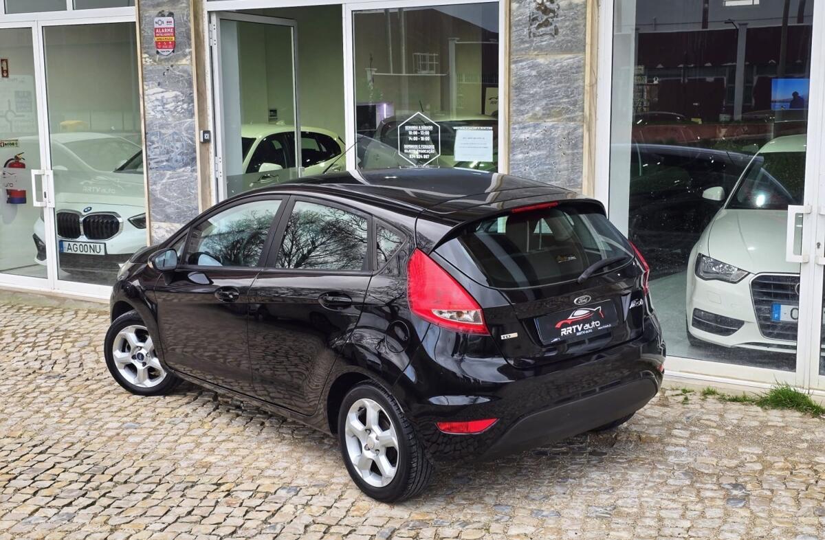 FORD Fiesta 1.4 TDCi Titanium