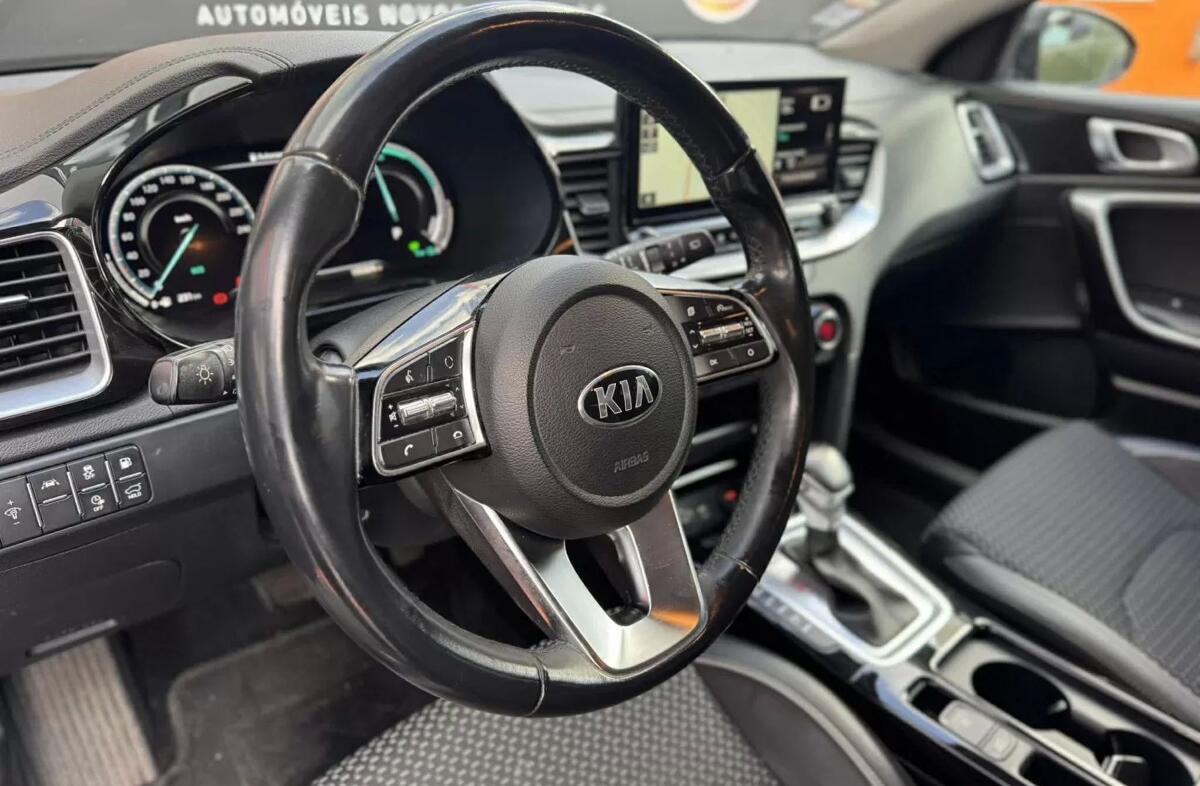 KIA XCeed 1.6 GDi PHEV First Edition+SRF