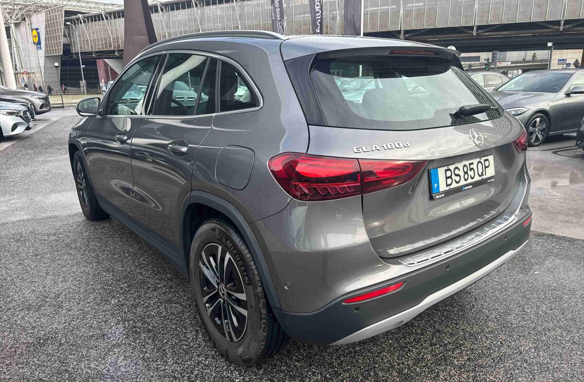 MERCEDES Classe GLA GLA 180 d