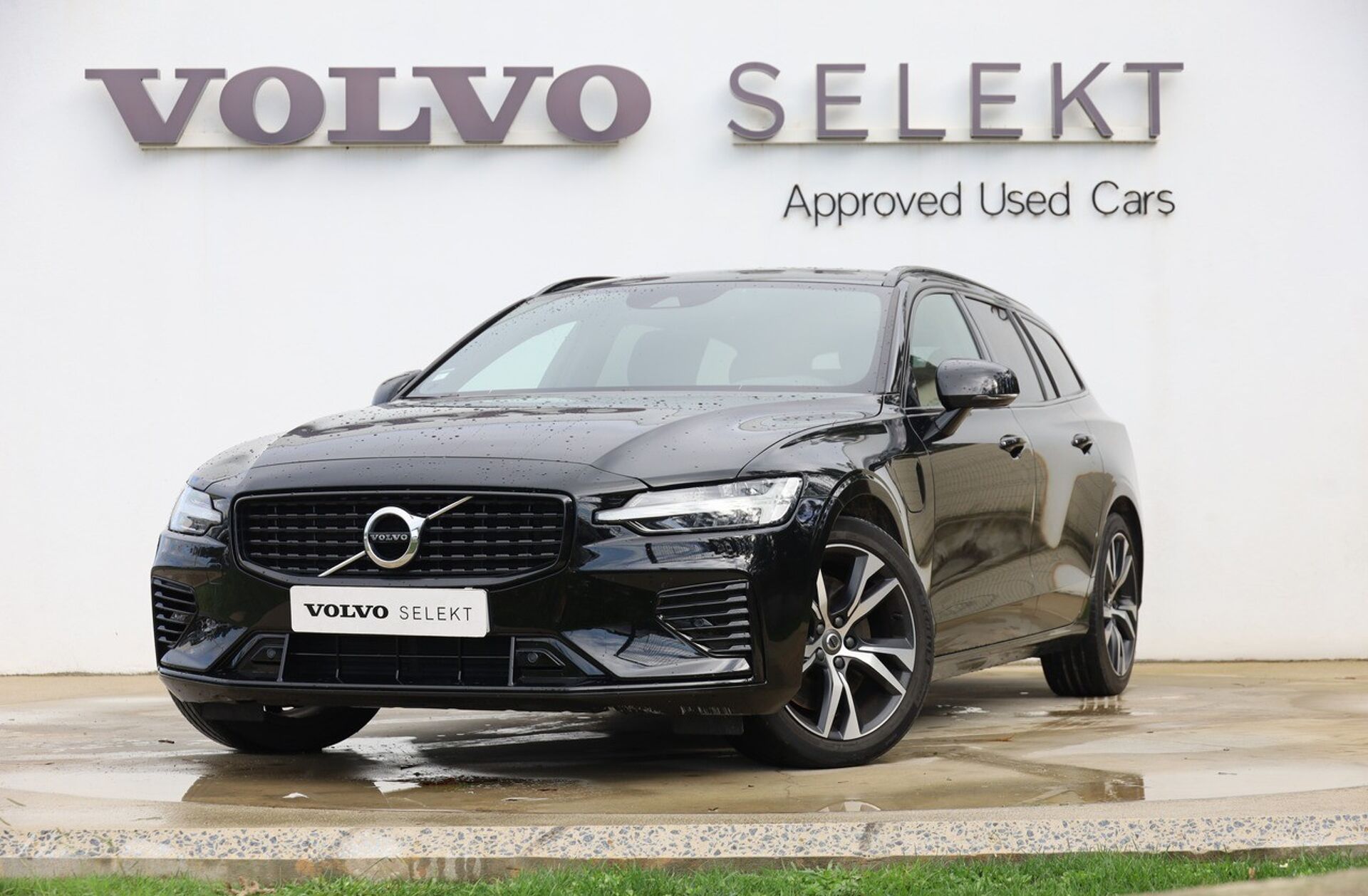 VOLVO V60 2.0 T6 AWD TE R-Design