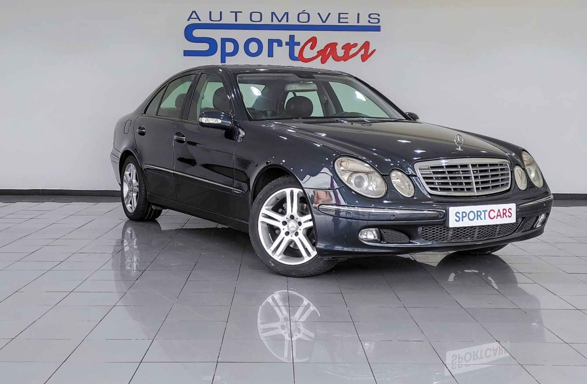 MERCEDES Classe E E 220 CDi Avantgarde Aut.