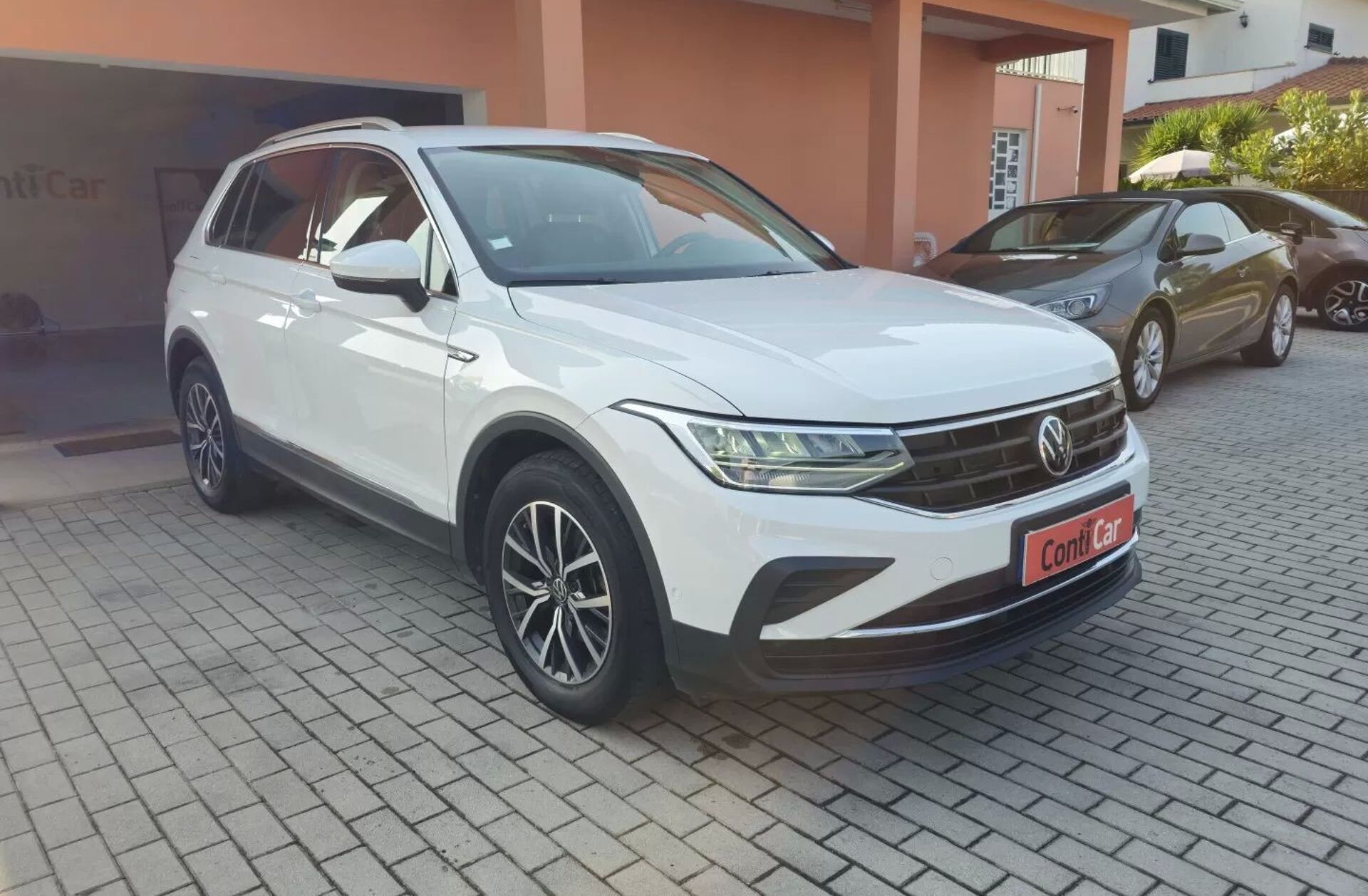 VOLKSWAGEN Tiguan 1.5 TSI Life