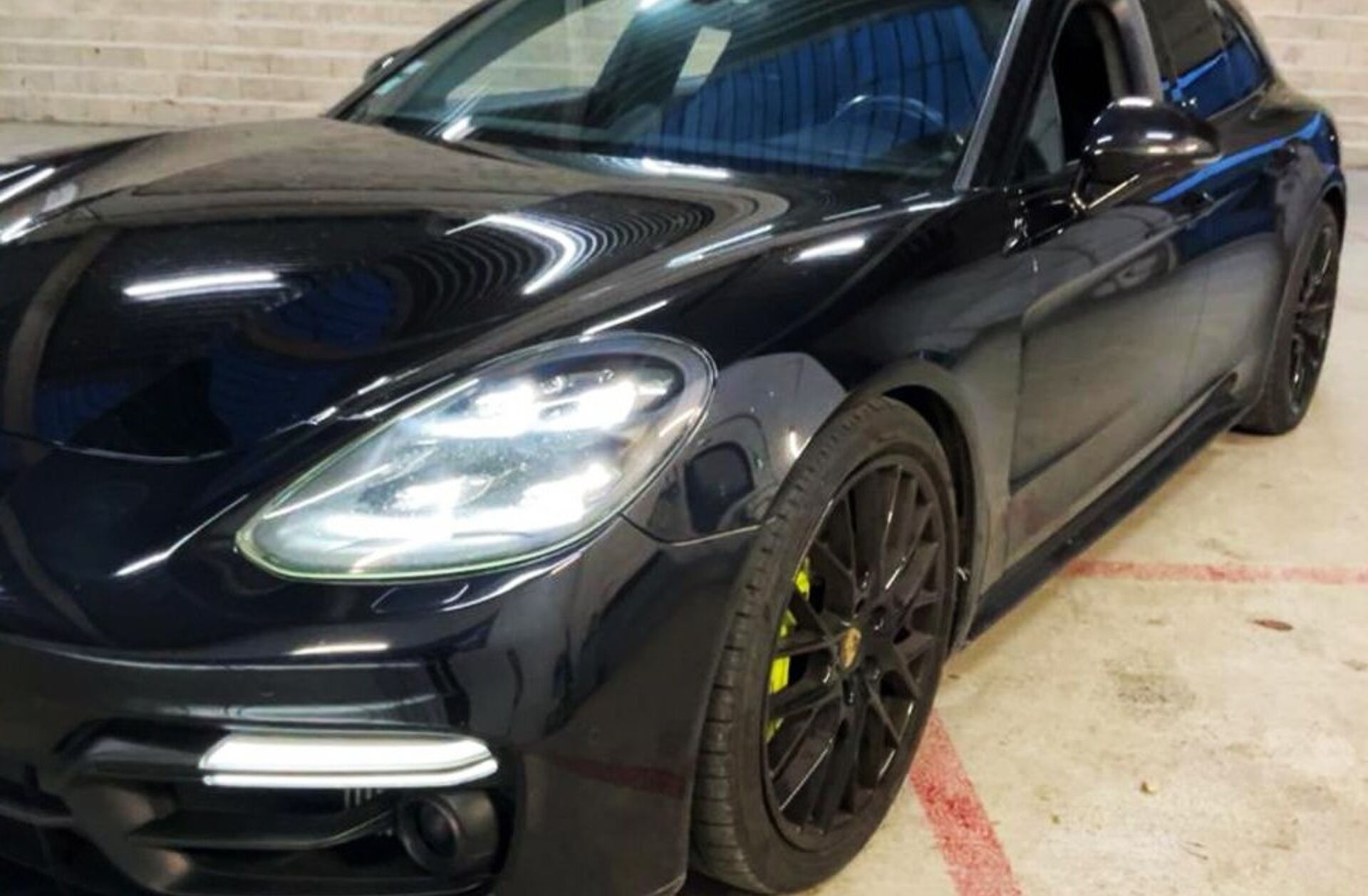 PORSCHE Panamera 4 E-Hybrid