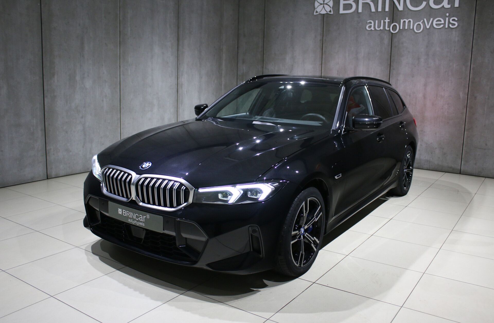 BMW Serie-3 330 e Touring Pack Desportivo M Auto