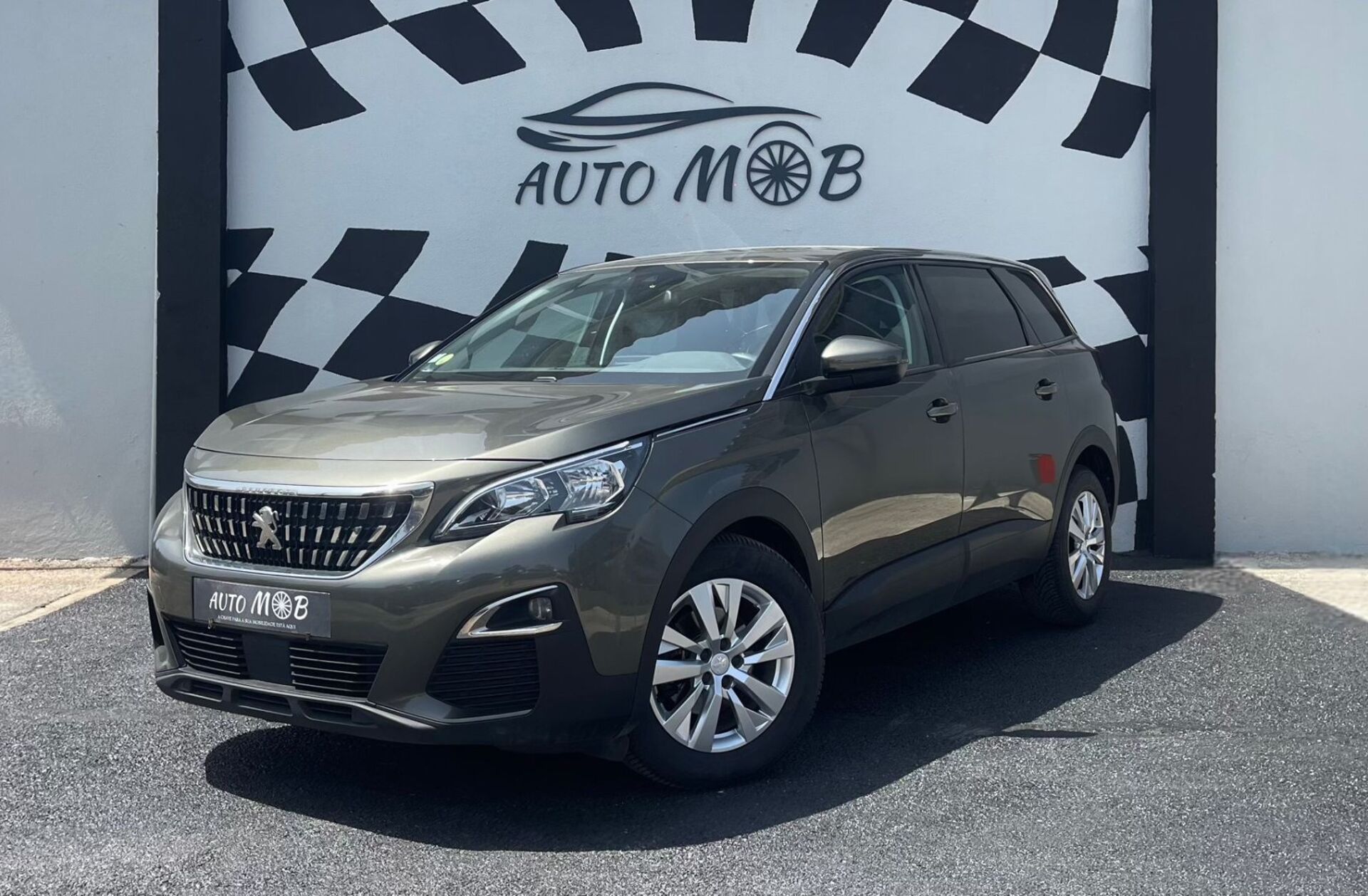 PEUGEOT 5008 BlueHDi 130 EAT8 Active Business-Pack