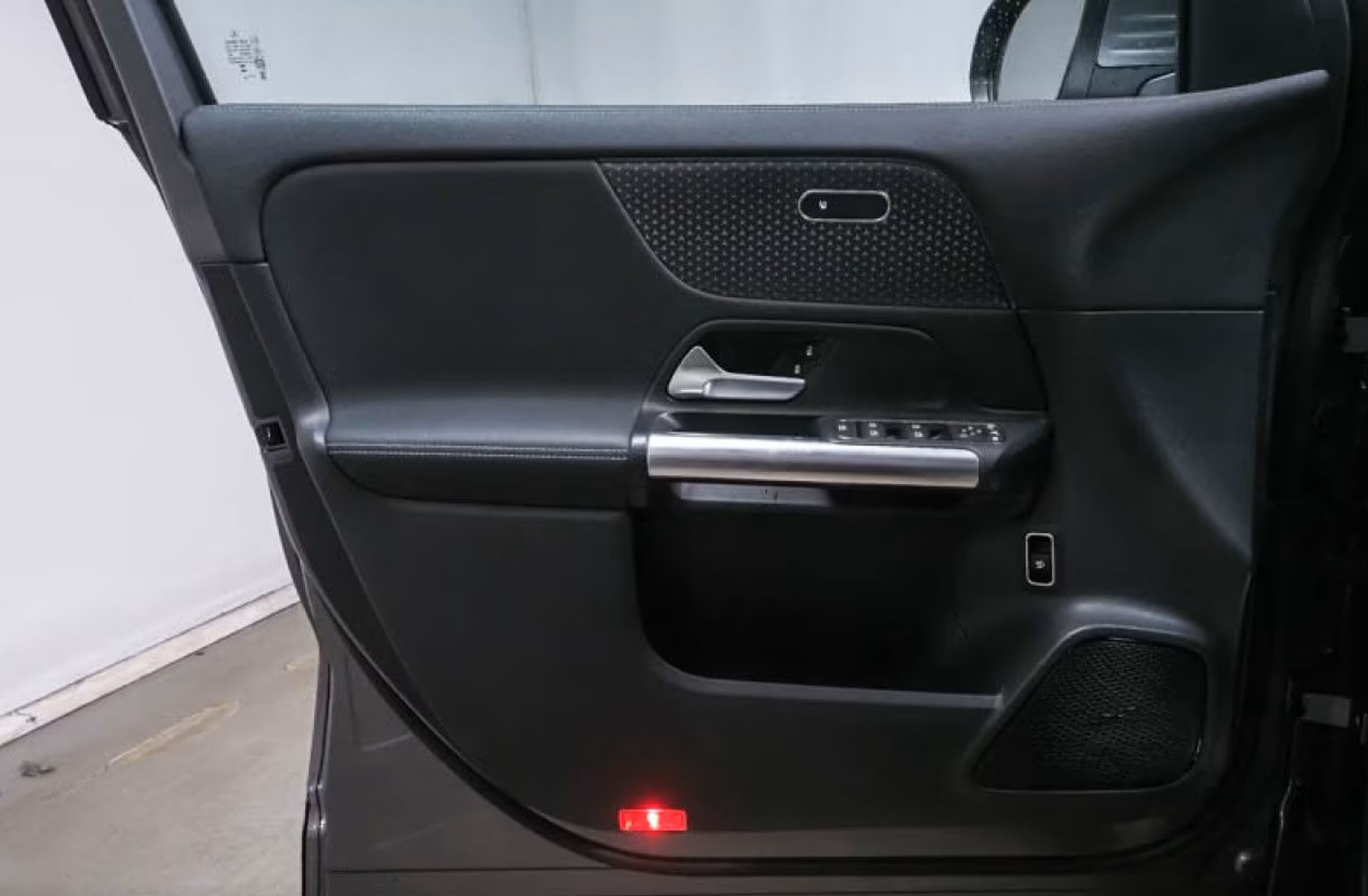 MERCEDES EQA 250+ Edition