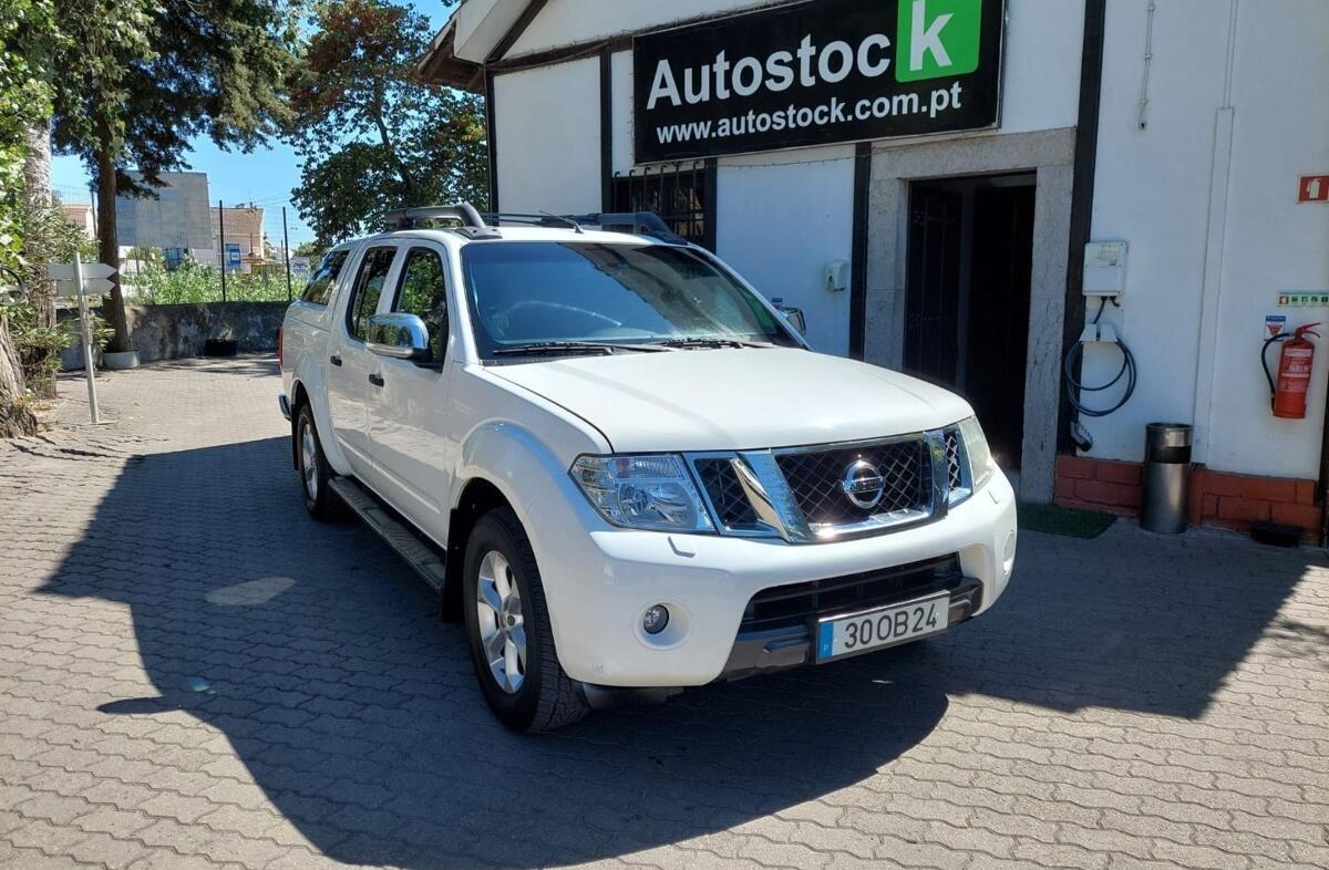 NISSAN Navara 2.5 dCi CD SE 4WD