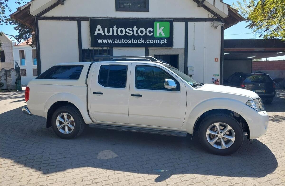 NISSAN Navara 2.5 dCi CD SE 4WD