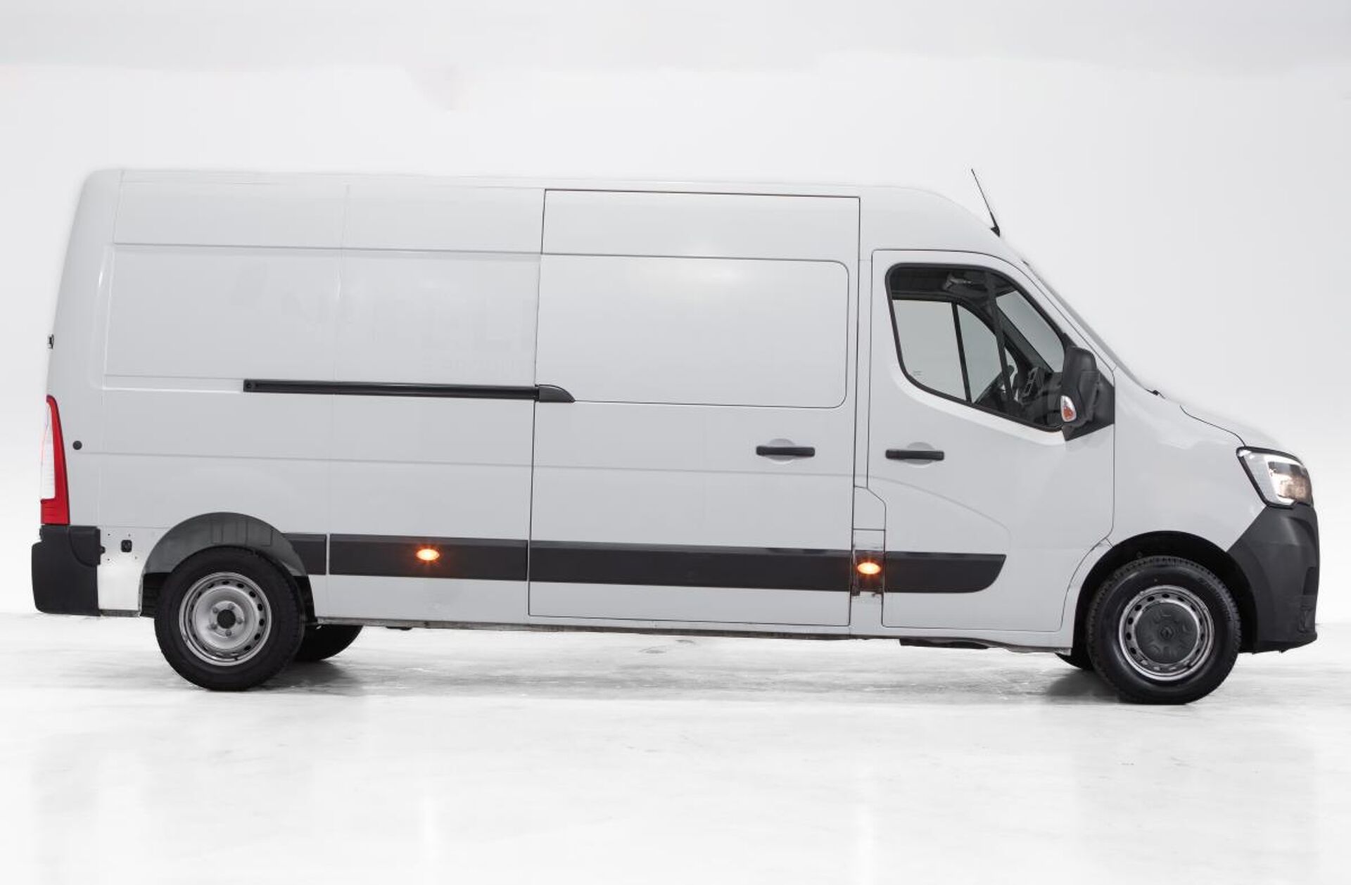 RENAULT Master 2.3 dCi L3H2 3.5T
