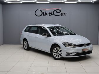 VOLKSWAGEN Golf 1.6 TDi Confortline DSG