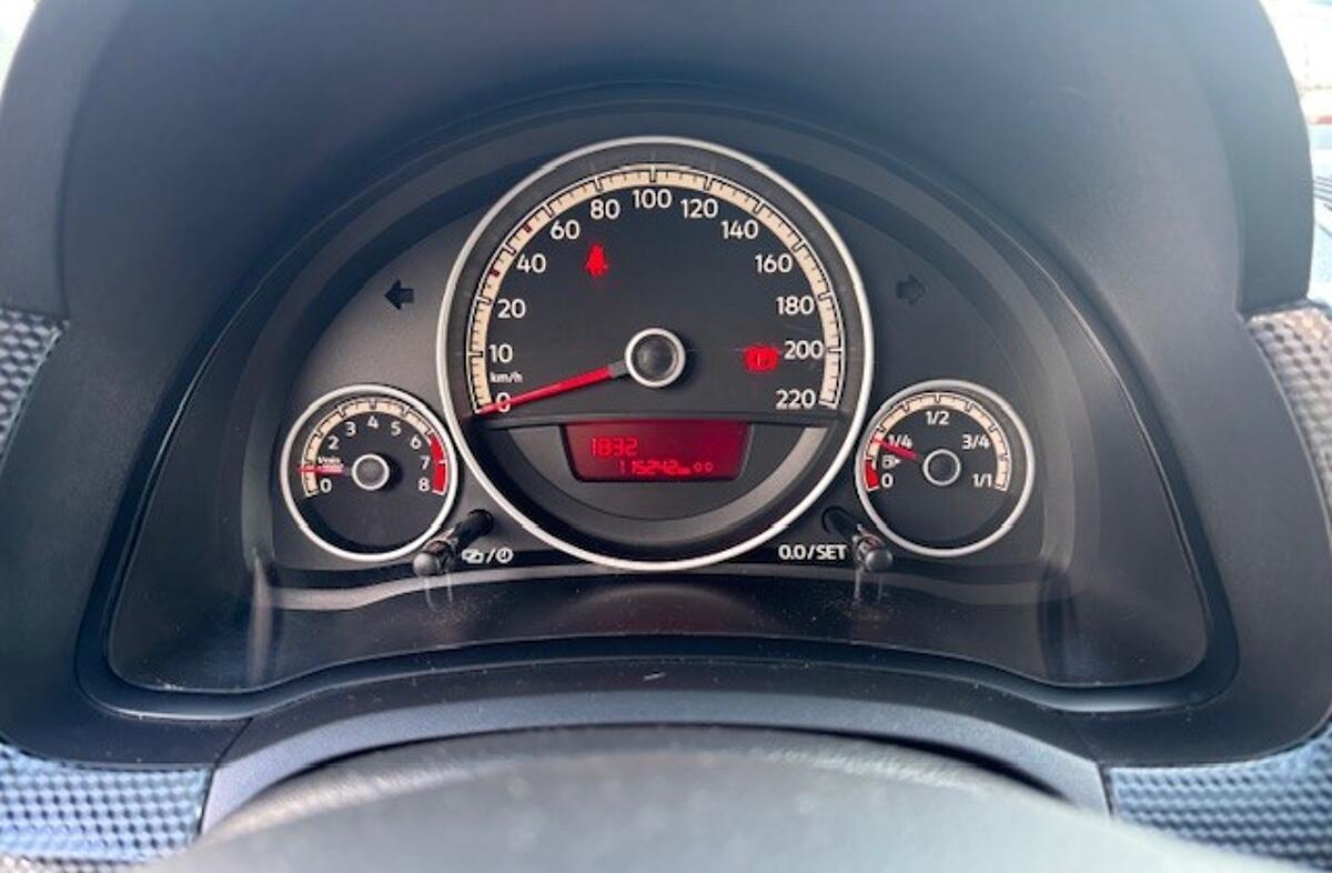 VOLKSWAGEN Up 1.0 BlueMotion Move Up!