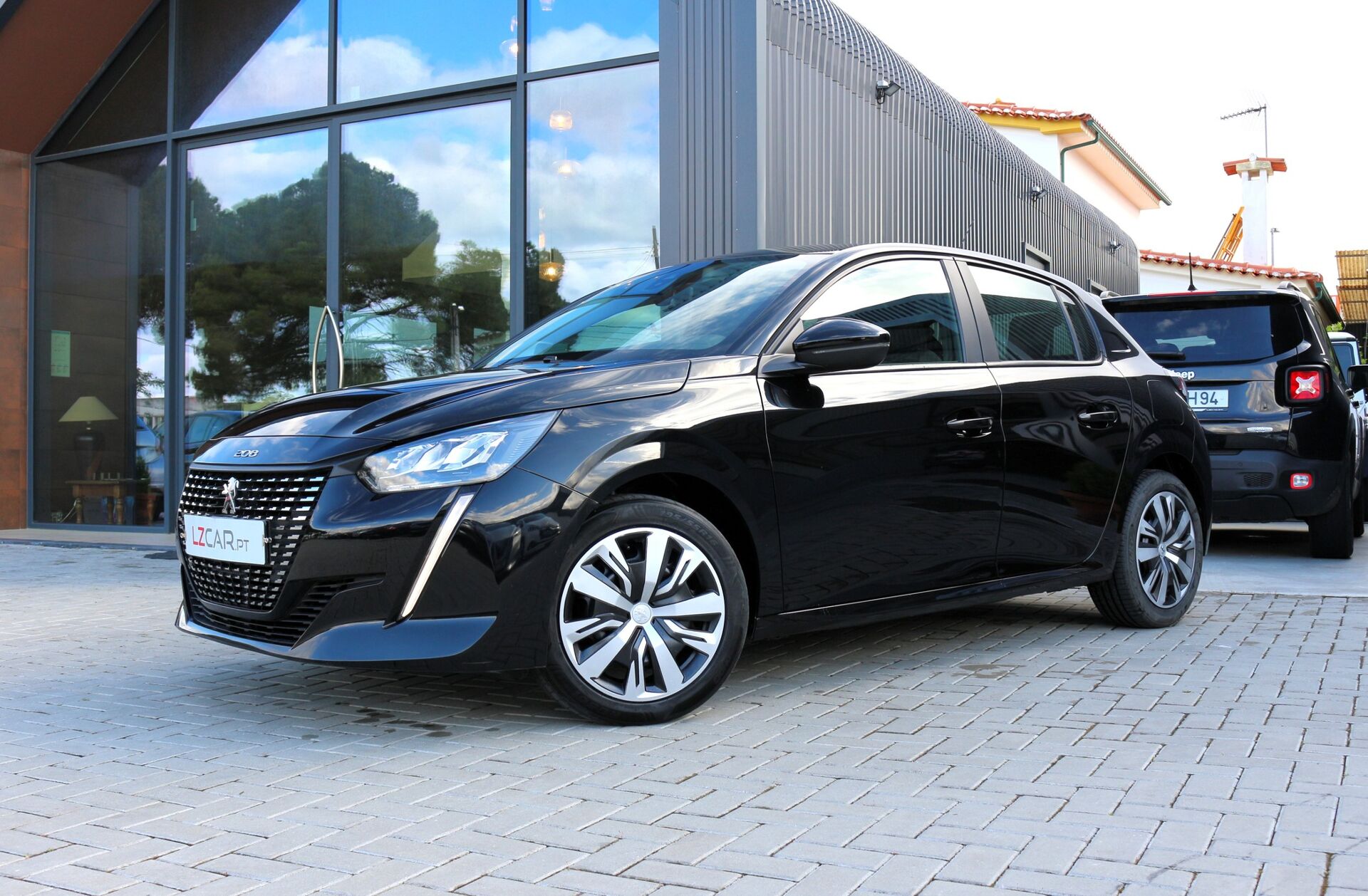 PEUGEOT 208 1.2 PureTech Active