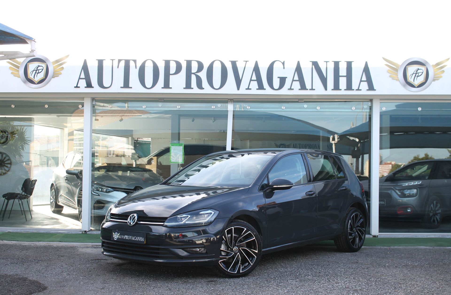 VOLKSWAGEN Golf 1.6 TDi Trendline